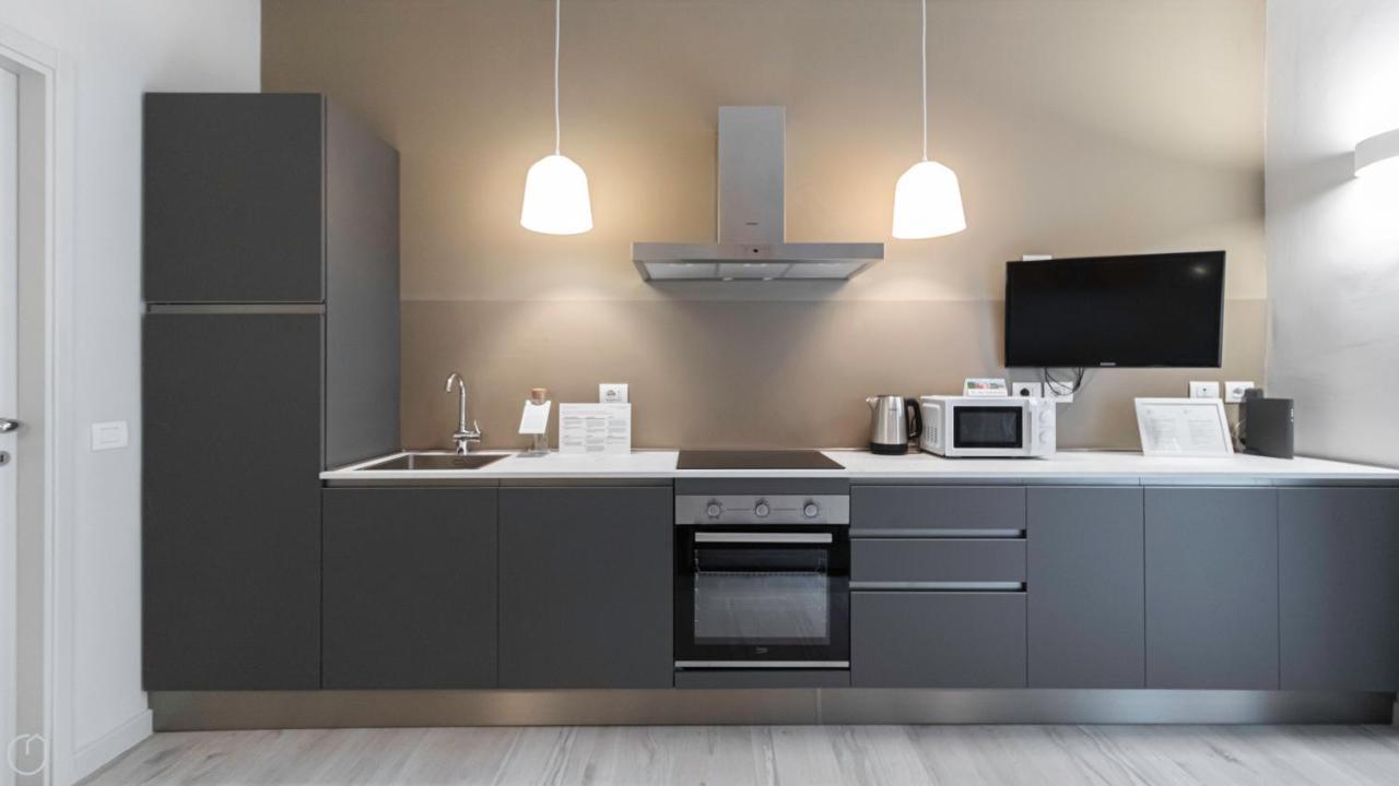 Italianway - Pontida 4 Bilo Apartment Milan Bagian luar foto