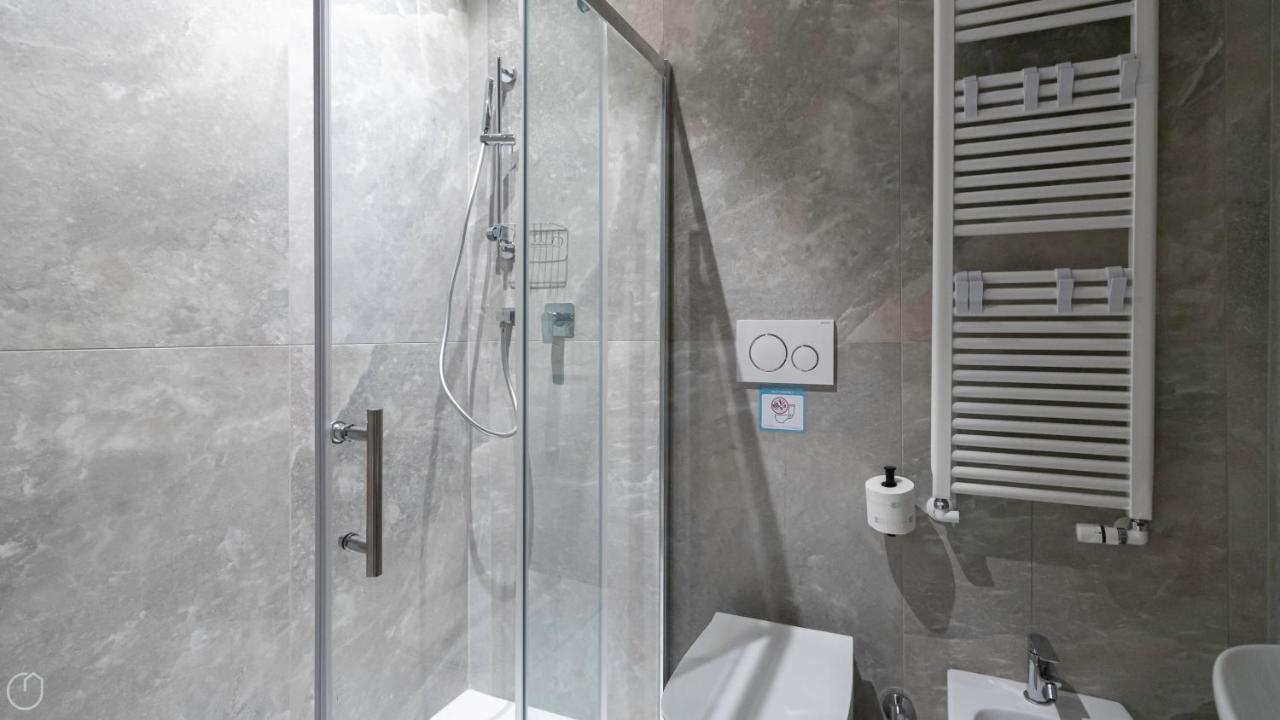 Italianway - Pontida 4 Bilo Apartment Milan Bagian luar foto