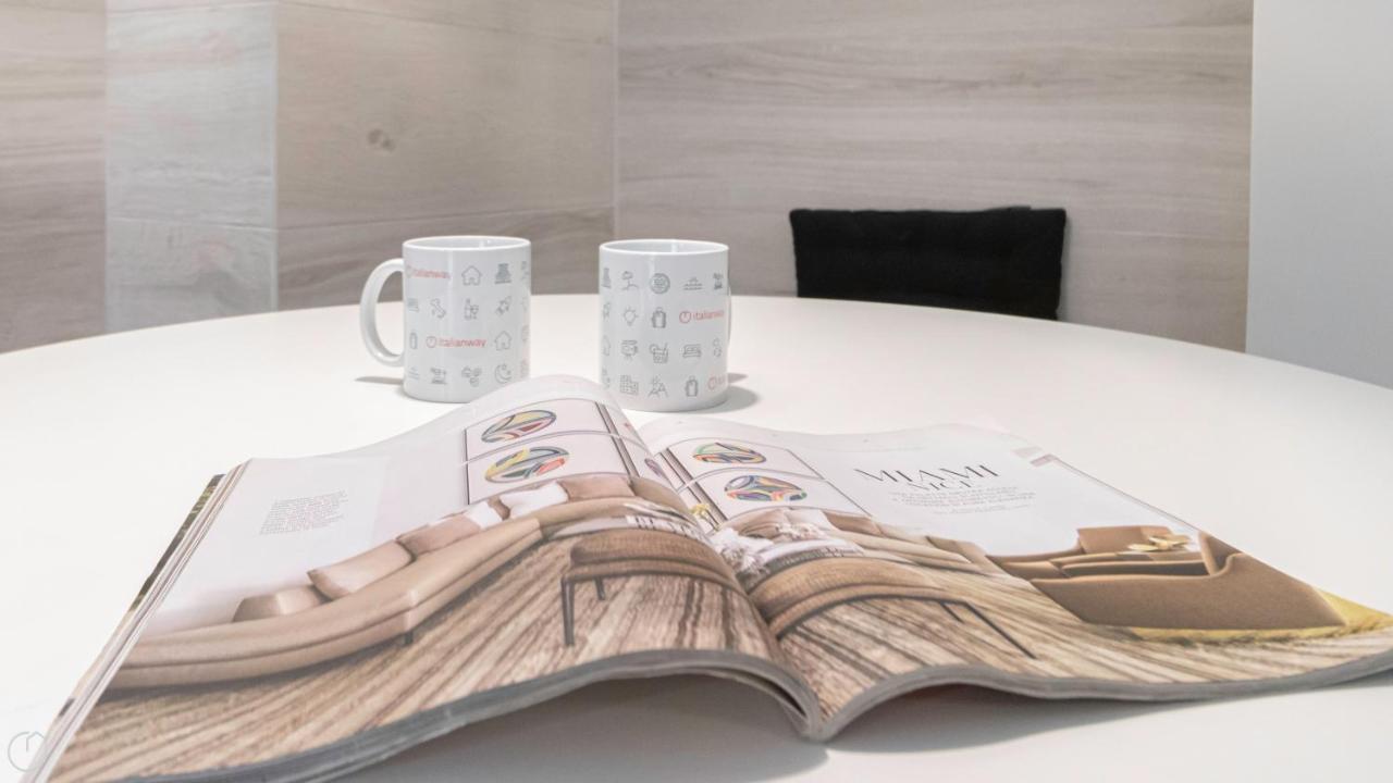 Italianway - Pontida 4 Bilo Apartment Milan Bagian luar foto